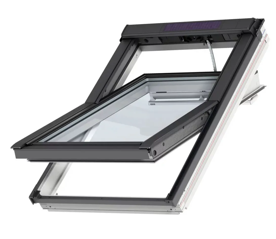 VELUX GGL CK06 206730 Triple Glazed High Energy Efficiency White Painted INTEGRA® SOLAR Window (55 x 118 cm)