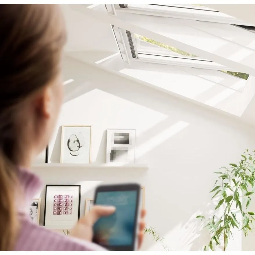 VELUX GGU MK10 006721U Triple Glazed High Energy Efficiency White Polyurethane INTEGRA® Electric Window (78 x 160 cm)